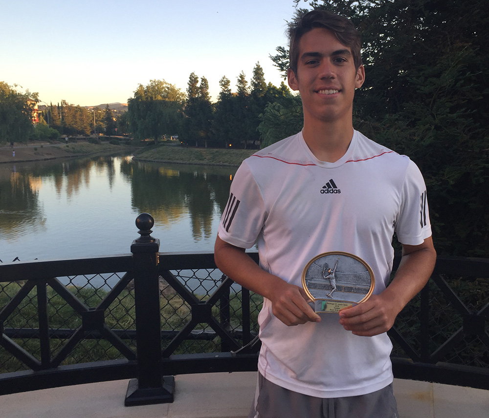 Gabriel Santos - foto do arquivo pessoal do tenista