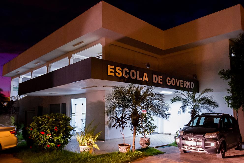 ESCOLA DE GOVERNO