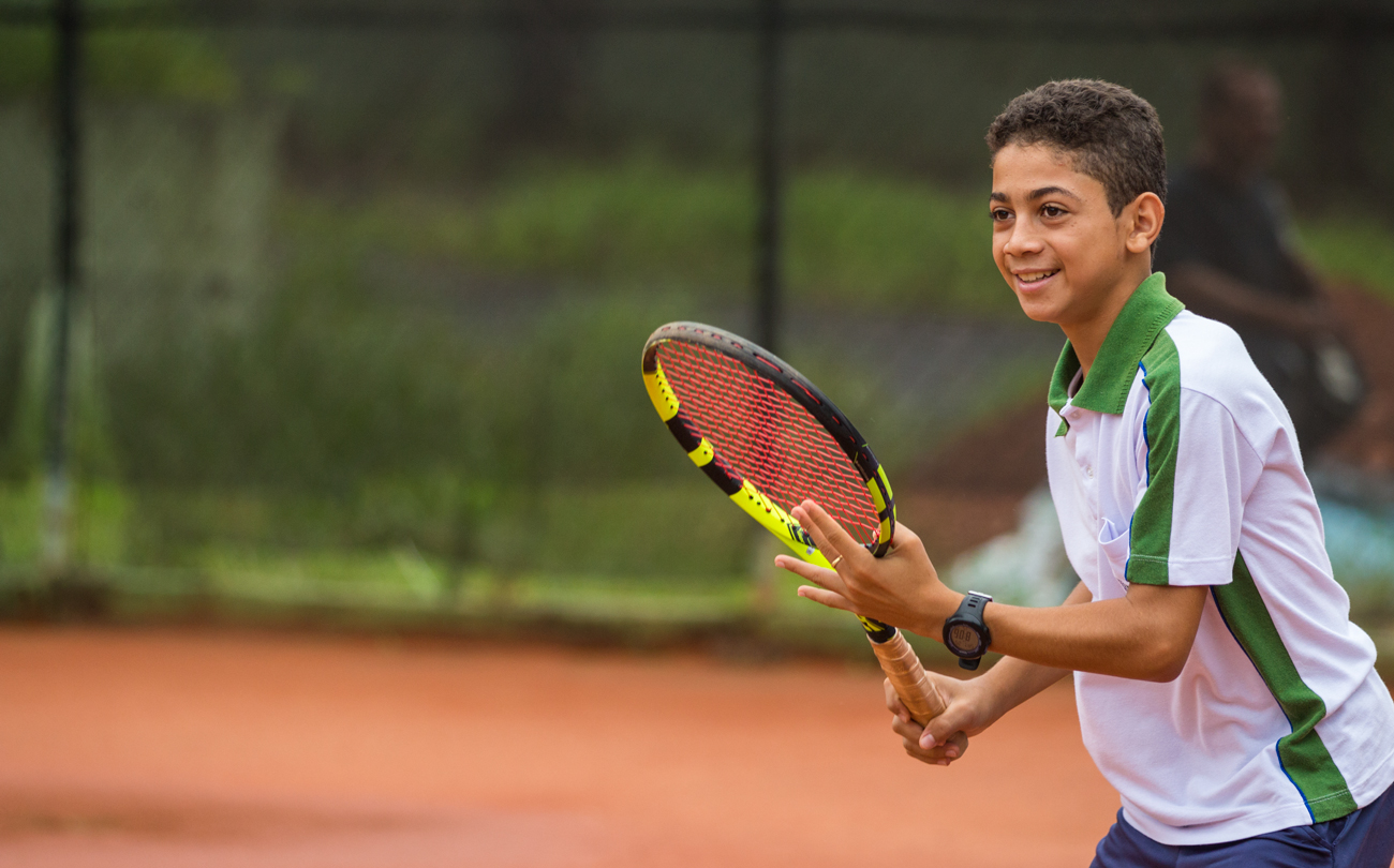 Richard Gama escala ranking brasileiro de tênis