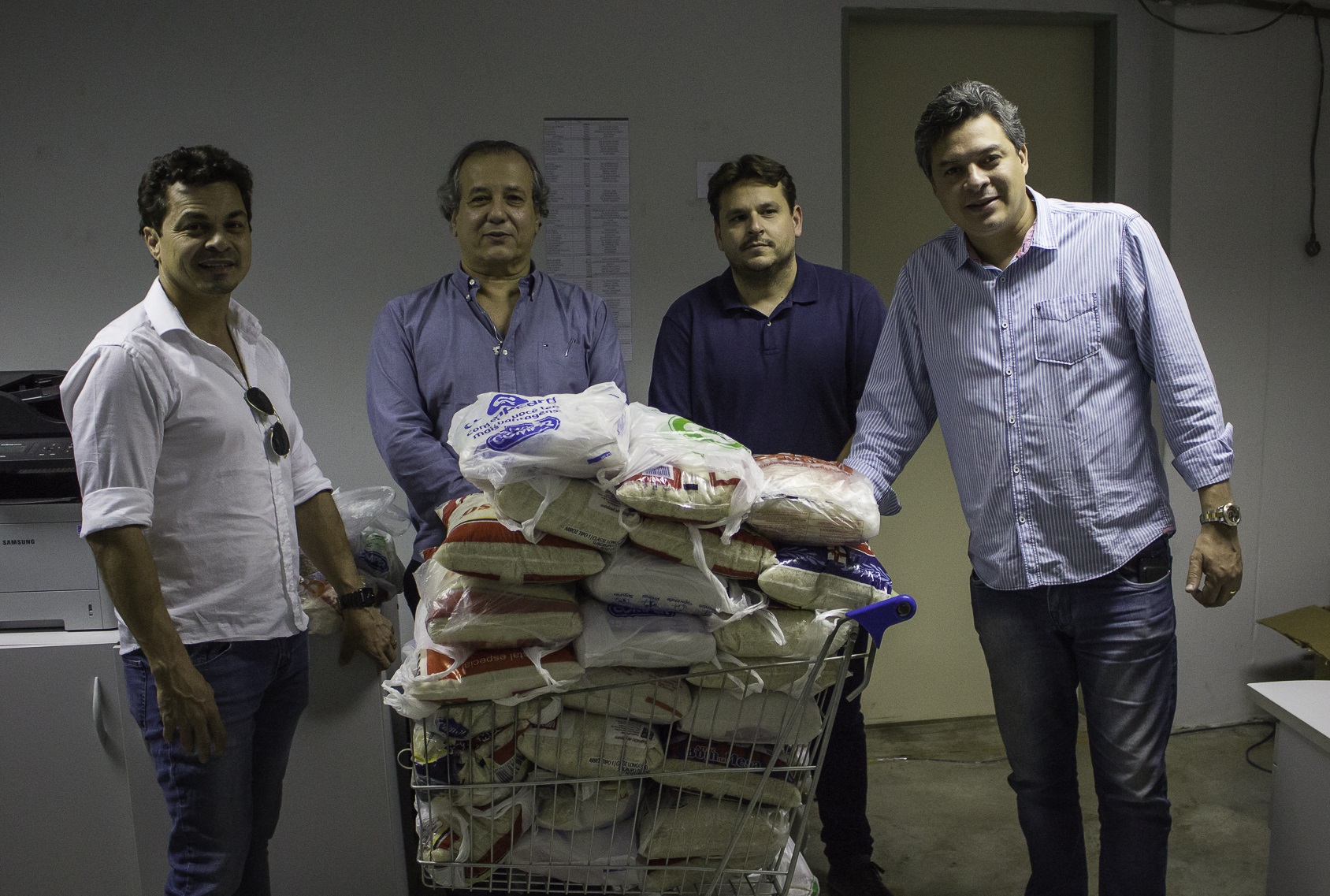 Crefito e Sael - Entrega alimentos - Foto Junior Martins