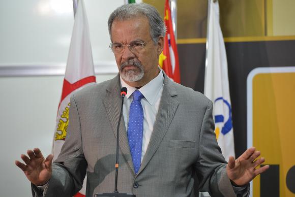 1110976-rvrsa_abr_021220128472_1