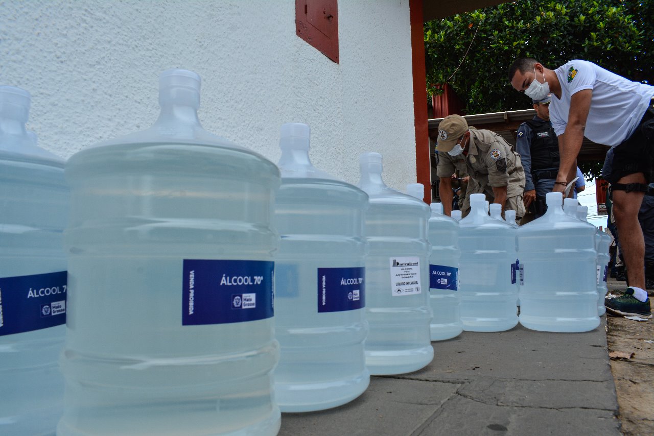 Álcool doado por empresas ligadas ao Sindalcool