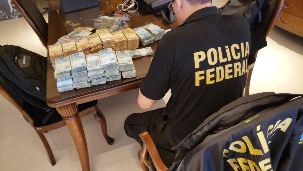POLÍCIA FEDERAL DINHEIRO OPERAÇÃO