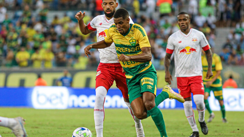 52837866771_f520e12f53_b-990x556-1