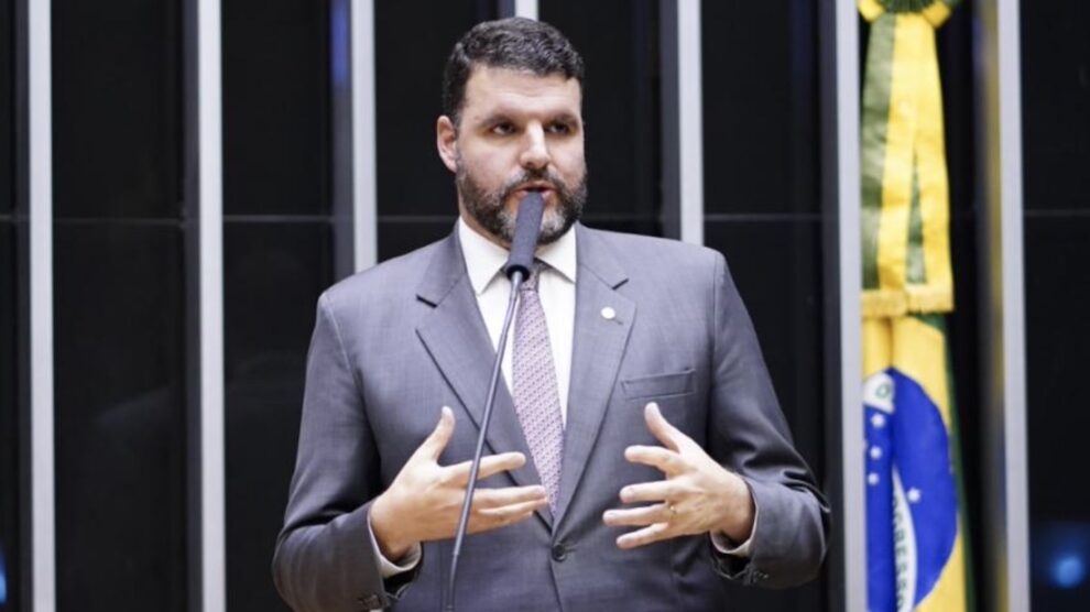 pedro-lupion-pablo-valadaresag-cc3a2mara-990x556-1