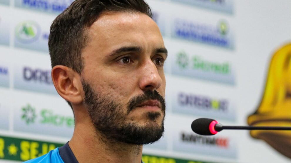 52134657679_00021a7586_b-990x556-1