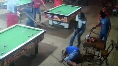 Assassinato em bar