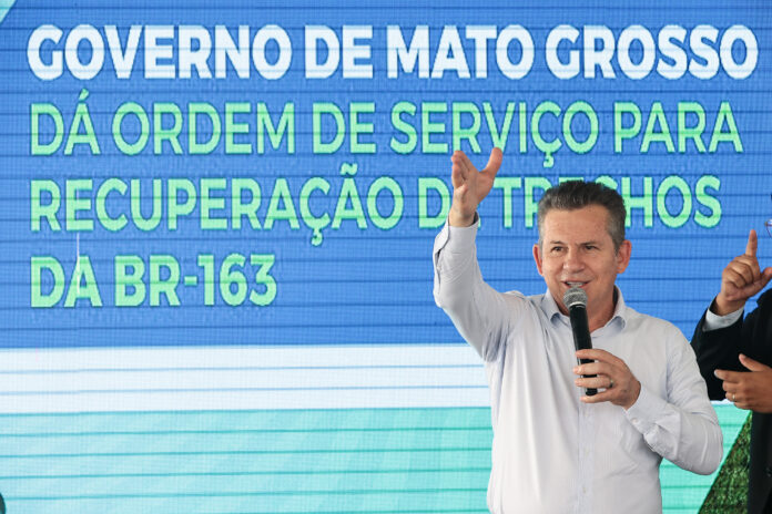 O governador Mauro Mendes durante o evento