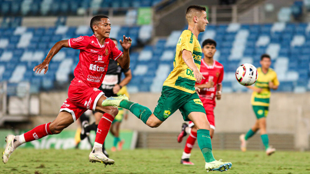 53034762406_fcb14561af_b-990x556-1