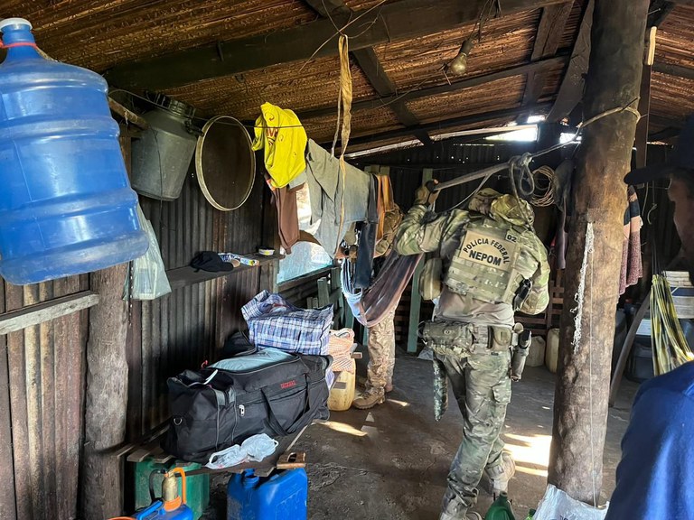 trab escravo pf (Copy)