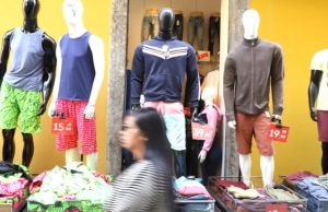 Dia Livre de Impostos: varejo oferece descontos de até 70% nesta quinta-feira (29)