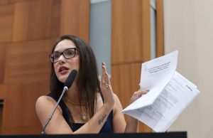 PROTOCOLOU NA PF: Janaina Riva denuncia esquema milionário envolvendo acordo sigiloso da PGE e fundos ligados à família Mendes