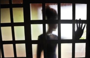 TORTURA CONTRA FILHO DE 2 ANOS LEVA MÃE À PRISÃO