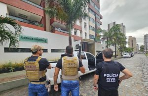 Empresários que cancelaram formaturas de centenas de estudantes estão na mira da polícia nesta terça-feira(20)