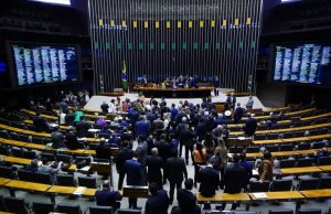 Câmara aprova projeto que amplia número de deputados federais