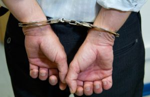 Mulher é suspeita de matar marido depois de sofrer violência doméstica