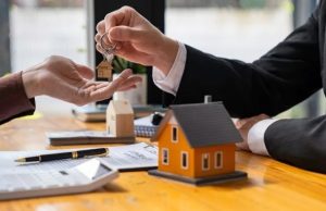 CORRETOR DE IMÓVEIS: Projeto torna crime o exercício ilegal da profissão