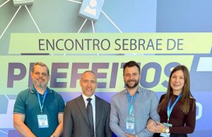 Prefeito e vice de Colíder participam do Encontro Sebrae de Prefeitos