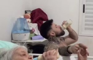 Neto adulto toma mamadeira com vovó doente e vídeo viraliza; amor e gratidão