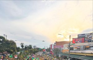 CONTRA PERSEGUIÇÕES “Tenho certeza de que com fé em Deus a vitória será nossa”, diz Bolsonaro durante ato na capital; vídeos