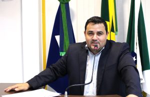 Energia solar na feira livre de Colíder e pavimentação de estrada proximo ao antigo lixão são indicações do vereador Bruno Patriota