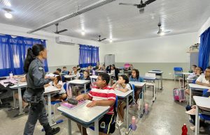 Alunos da Escola Fábio Ribeiro participam de palestra do PROERD em Colíder