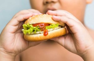 Obesidade infantil ultrapassa a desnutrição no mundo, diz Unicef