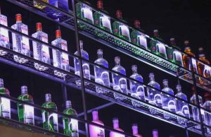 Como funciona o teste rápido e barato que detecta metanol em garrafas lacradas