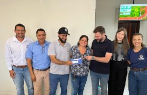 Prefeitura de Colíder entrega 27 cartões FUNDAF para fortalecer a agricultura familiar no município