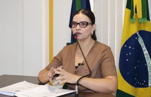 Vereadora Joize Marques apresenta projetos voltados à proteção e saúde da mulher em Colíder