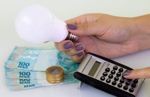 Nova tarifa pode reduzir conta de luz em até 15% conforme proposta da Aneel