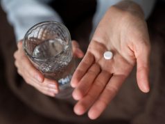 Anvisa proíbe venda de creatina de quatro marcas e de paracetamol irregular. Saiba quais