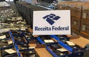 Próximo leilão da Receita tem iPhones 15 por a partir de R$ 1,3 mil; lances previstos para 3 de fevereiro.