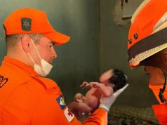 Bombeiros militares são chamados para atendimento a mulher em trabalho de parto em residência