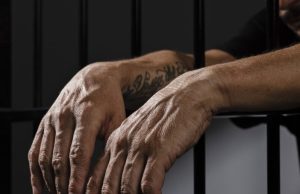 Funcionários são presos tentando desviar toneladas de linguiça da JBS