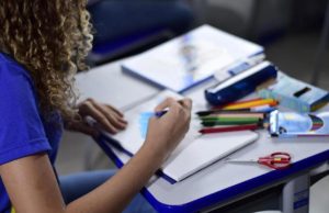 Estudantes voltam às aulas nesta segunda-feira(02) nas redes estadual e municipal de MT com 311.762 matrículas ativas