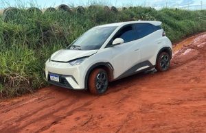 Advogado some em cidade de MT e polícia encontra carro com documentos queimados