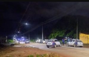 Intervenção na madrugada desta terça-feira(24) termina com quatro mortos; carro com grupo armado foi interceptado