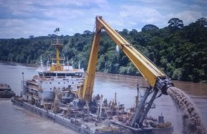 DRENAGEM DO RIO TAPAJÓS: edital é susoenso após protestos indígenas chamando atenção para os riscos