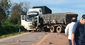Tragédia na BR/163 Nortão MT deixa uma pessoa morta e causa grande congestionamento na tarde de ontem(18)