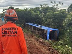 Tombamento de ônibus na BR-158 deixa dois mortos em Barra do Garças