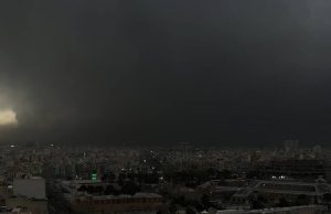 Céu escuro e chuva ácida: Como o ‘dia virou noite’ no Irã após ataques aéreos
