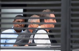 Bolsonaro recebe alta do hospital e chega em casa para cumprir prisão domiciliar