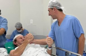 Justiça nega direito à polilaminina, mas idoso consegue na Anvisa e recebe a dose a tempo