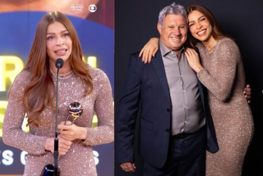 Grazi Massafera ganha prêmio de Melhor Atriz do Ano e comemora com o pai; vídeo