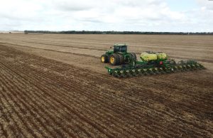 Excesso de chuvas dificultam plantio do milho e preocupam produtores de cidades do Nortão/MT e outras