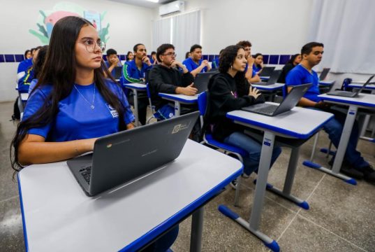 Seduc abre 3 mil vagas para pós-graduação em TEA; inscrições começam nesta segunda-feira(06)