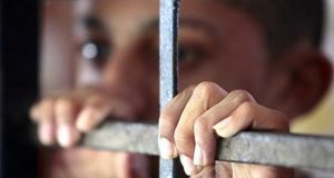 ANTES DA EXECUÇÃO: criança de doze anos é resgatada das garras do ‘tribunal do crime’