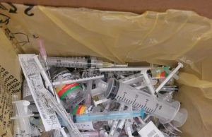Presa enfermeira por exercício ilegal da medicina e comercialização de medicamentos irregulares