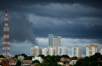 Alerta de chuvas intensas coloca MT em atenção enquanto calor extremo atinge o Sul do país